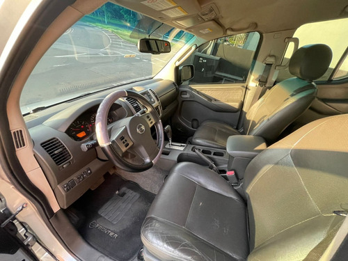 Imagem 11 de 13 de Frontier Le 4x4 2.5 16v Cab. Dupla Aut. 12/13