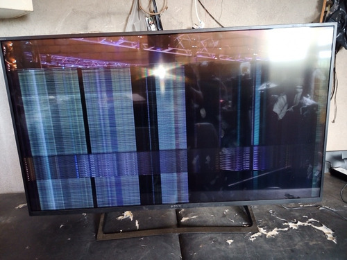 Imagem 3 de 10 de Tv Sony Com Defeito De Tela Modelo Kd-49x705e 4k