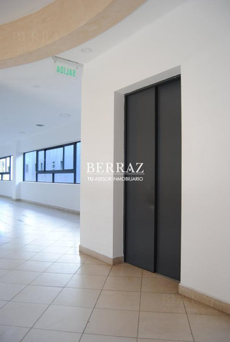Imagen 10 de 22 de Oficina Venta En Office Plaza Pilar
