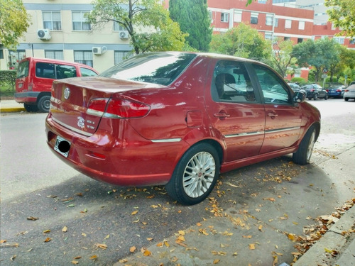 Fiat Siena 1.6 Essence 2011