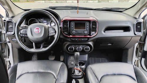 Fiat Toro 1.8 16v Freedom Flex 4x2 Aut. 4p