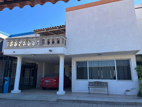 Se Vende Casa En San Roque En Privada