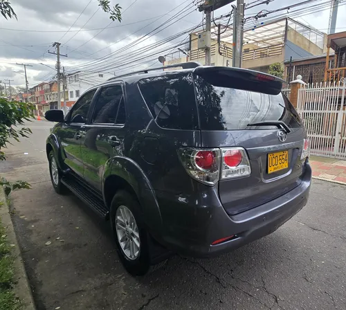 Toyota Fortuner 2.7l