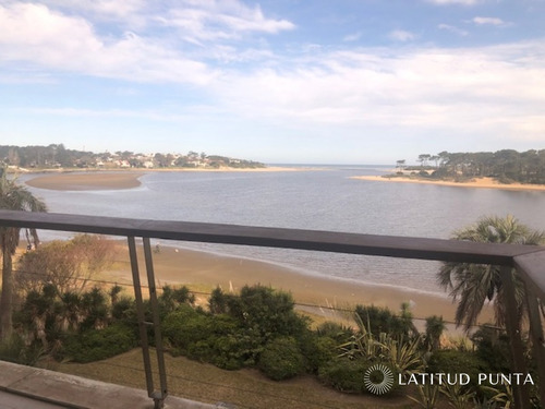 Apartamento En La Barra- Ref: 1422
