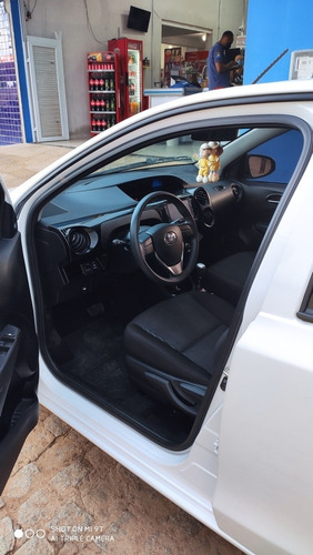 Toyota Etios 2018 1.3 16v X Aut. 5p