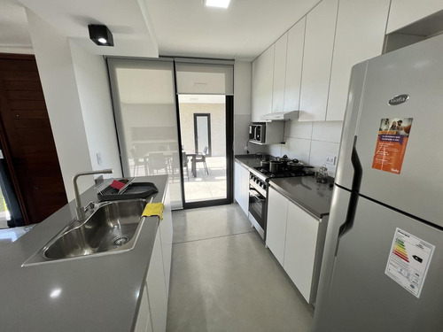 Imagen 26 de 30 de Venta Casa En Funes Town A Estrenar