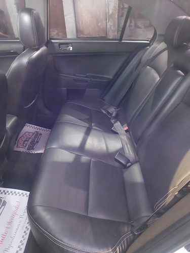 Mitsubishi Lancer 2.0 Cvt 4p