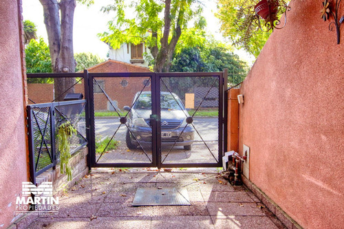 Dúplex 4 Amb En Venta, En 3 Plantas Con Jardín En Olivos