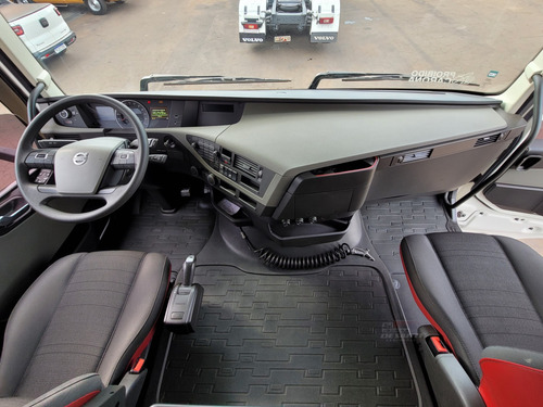 Volvo Fh 460 6x2 I-shift Ano 2021/21 Globetrotter