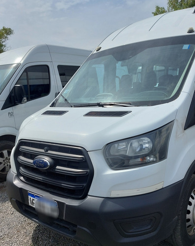 Transit Minibus 17+1