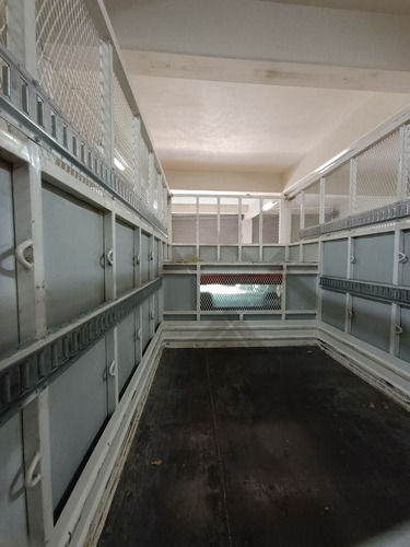 Camioneta Nissan Np300 Chasis Cabina Modelo 2023 Con Caja