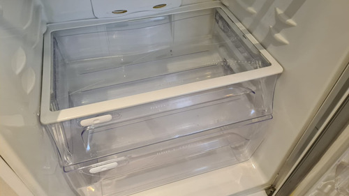 Heladera no frost Electrolux DF50 blanca con freezer 430L