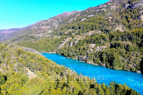 Patagonia, Excepcional Nacimiento Del Rio Baker