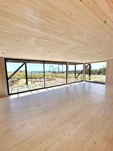 Casa En Arriendo De 3 Dorm. En Navidad