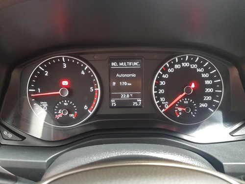 Imagen 9 de 15 de Volkswagen Amarok Highline Manual 4x2 - 0 Km Sin Rodar