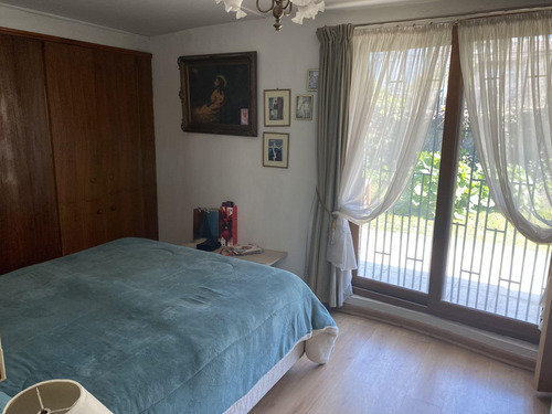 Amplia Casa Con Gran Terreno A La Venta En Ñuñoa