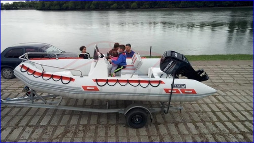 Imagen 9 de 15 de Semirrigido Viking 4,90 Victory Con Mercury 40hp Elpto