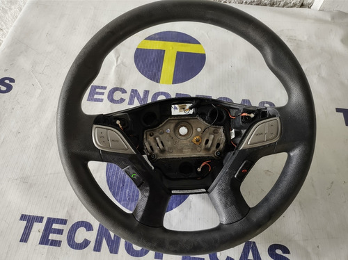 Imagem 2 de 9 de Volante Hb20 Com Controle Som De Chamada Usado 04