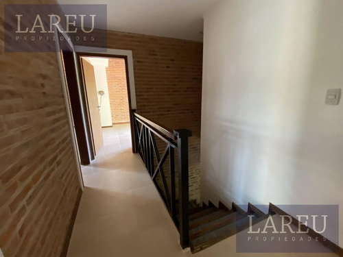 Casa En Venta Con Renta - La Delfina, Pilar