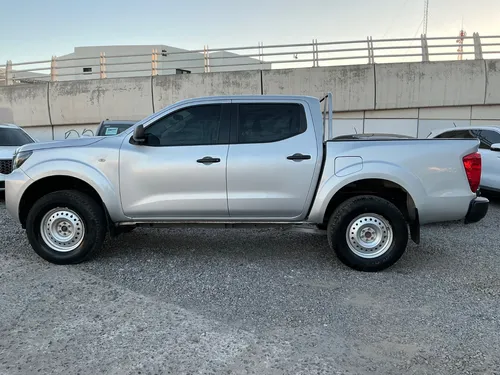 Nissan Frontier 4p DC Diesel L4/2.5/T 4x4 Man