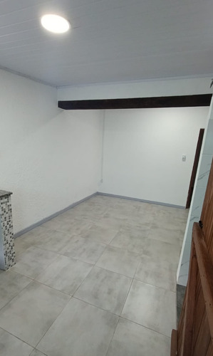 Moderna Vivienda A Estrenar En La Calle Santa Lucía