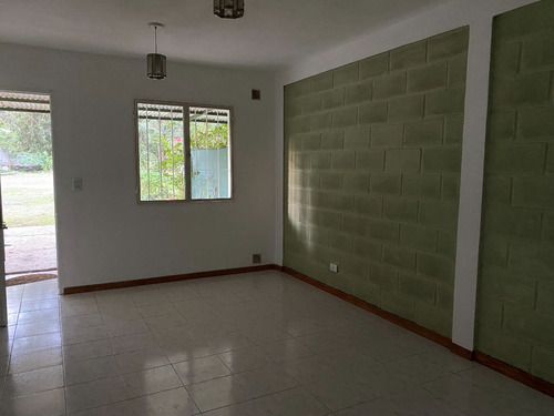 Alquilo Departamento Villa Allende