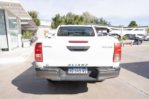 Toyota Hilux 2.4 Dc 4x2 Tdi Dx L21 2023