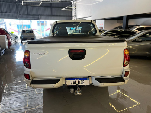 Mitsubishi L200 Triton GL 3.2 CD TB Int. Dies. Mec.