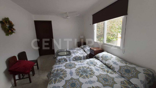 Imagen 16 de 30 de Casa En Venta En Avenida Colon Mérida Yucatán
