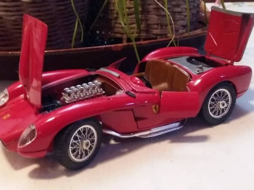 Carro A Escala De Colección Ferrari Testa Rossa 1957 Us$ 35