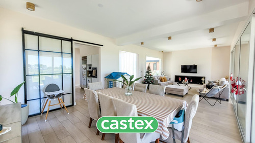 Casa En Venta En El Canton Golf