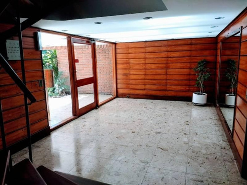 Imagen 2 de 10 de Edificio Palmeras I