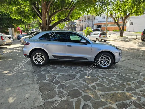 Porsche Macan 2.0 Lux