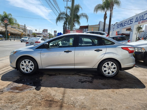 Imagen 2 de 14 de Ford Focus