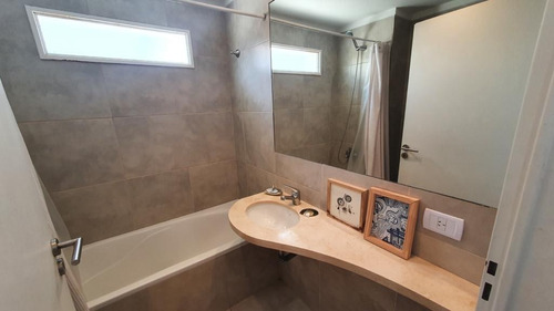 ¡impecable 3 Ambientes Con Cochera Y Amenities Y Mucha Luz !