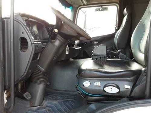 Imagem 6 de 13 de Mercedes Benz Axor 3344 S 6x4 2017/2017 260906km