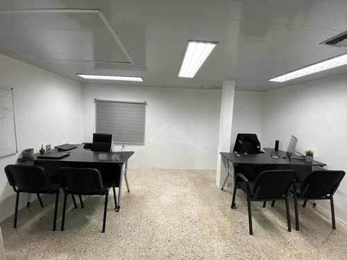 Imagen 9 de 9 de En Venta Galpón Y Oficinas En La Av. Principal De Colinas Del Neveri, Barcelona