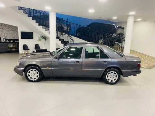 Imagem 3 de 14 de Mercedes-benz E 220 2.2 Classic V4 Gasolina 4p Automático