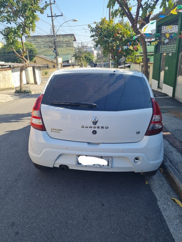 Imagem 3 de 7 de Renault