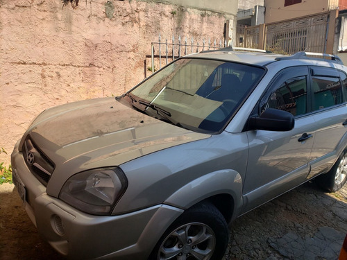 Imagem 4 de 7 de Hyundai Tucson 2009 2.0 Gl 4x2 5p