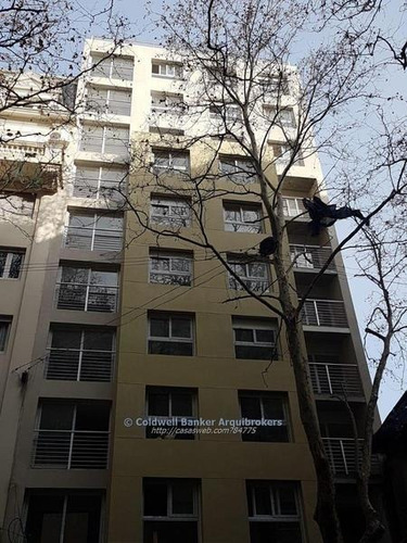 Apartamento De 2 Dormitorios En Venta En Centro