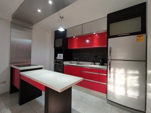 Imagen 5 de 12 de Moderno Apartamento Con Vista A La Montaña