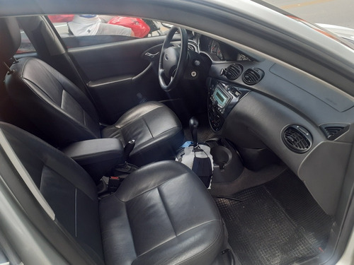 Imagem 9 de 11 de Ford Focus 2007 2.0 Ghia Aut. 5p