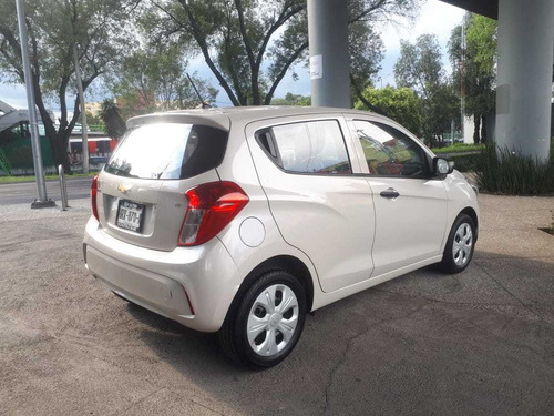 Imagen 11 de 12 de Chevrolet Spark 2017 1.4 Lt Mt