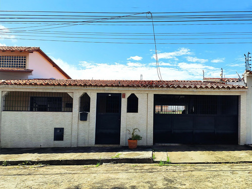 Casa, Urb Roraima, Sector Alta Vista.