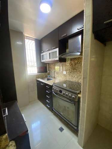 Apartamento En Venta En La Av. Bolivar