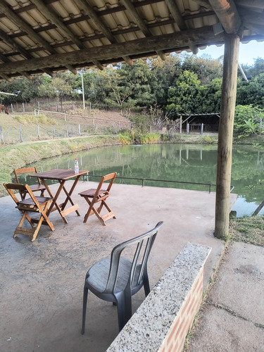 Aluguel De Área Camping, Com Área De Lazer, Quadra De Vôlei