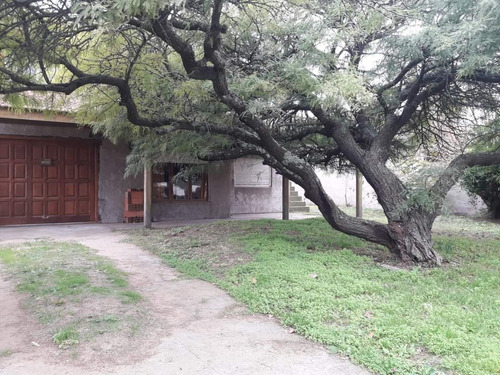 Casa En Villa Gesell Av 13 Y 135gran Terreno , Escriturada 