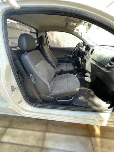 Volkswagen Saveiro 1.6 Trend Cab. Simples Total Flex 2p