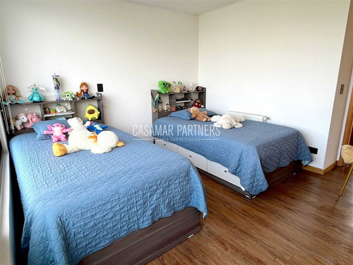 Casa En Arriendo De 4 Dorm. En Colina
